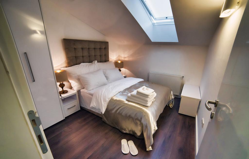Casa V Bencun Luxury Apartments Zagreb Rum bild